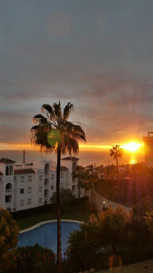 Апартаменты Apartamento Sol-Azul Малага Экстерьер фото